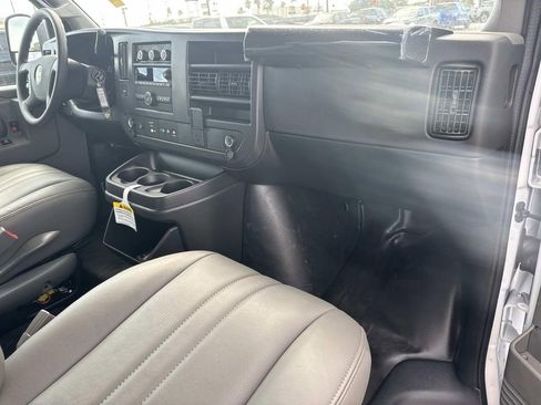 New 2025 Chevrolet Express 2500 Work Van w/ Enhanced Convenience Package image 11