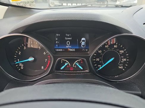 Used 2019 Ford Escape SE image 15