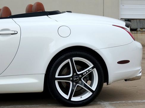 Used 2006 Lexus SC 430 Convertible image 24