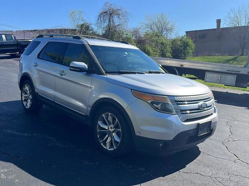 Used 2011 Ford Explorer Limited w/ 302A Rapid Spec Order Code image 7