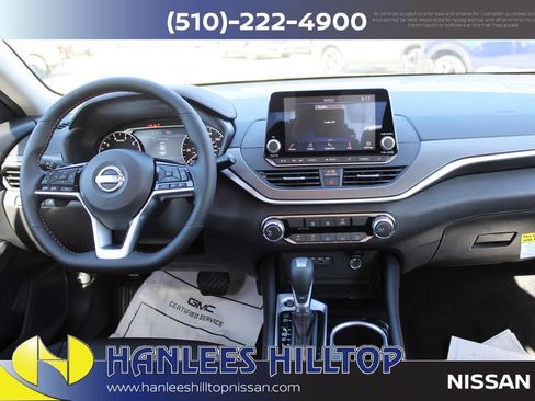 New 2025 Nissan Altima 2.5 SR FWD image 16
