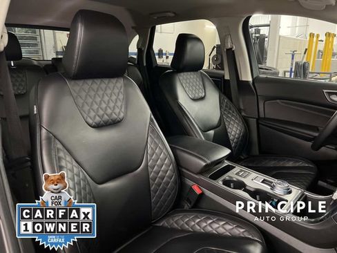 Used 2024 Ford Edge Titanium image 30