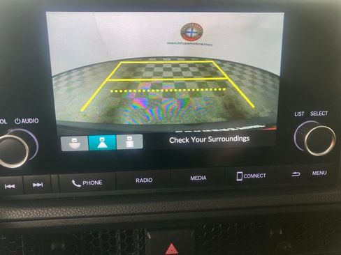 Used 2025 Honda CR-V LX image 4