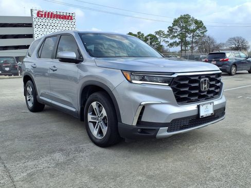 Used 2023 Honda Pilot EX-L image 2