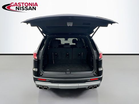 Used 2025 GMC Acadia Elevation image 36