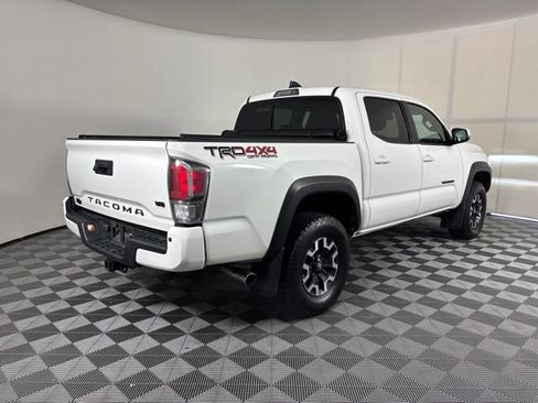 Used 2023 Toyota Tacoma TRD Off-Road w/ TRD Premium Off Road Package AWD/4WD image 41