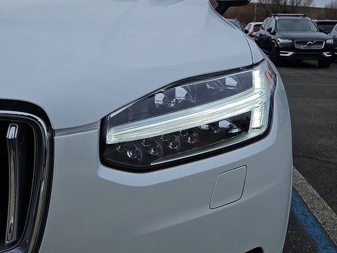 Certified 2023 Volvo XC90 B6 Plus image 9
