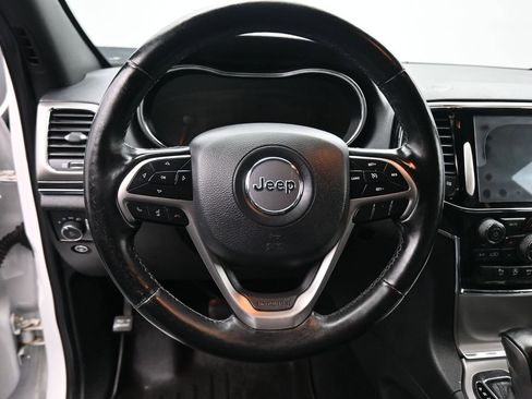 Used 2020 Jeep Grand Cherokee Limited AWD/4WD image 14