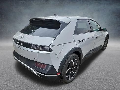 Used 2024 Hyundai Ioniq 5 SE image 36