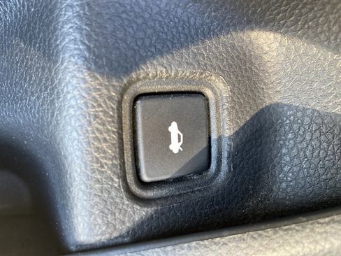 Used 2020 Honda Accord Sport image 40