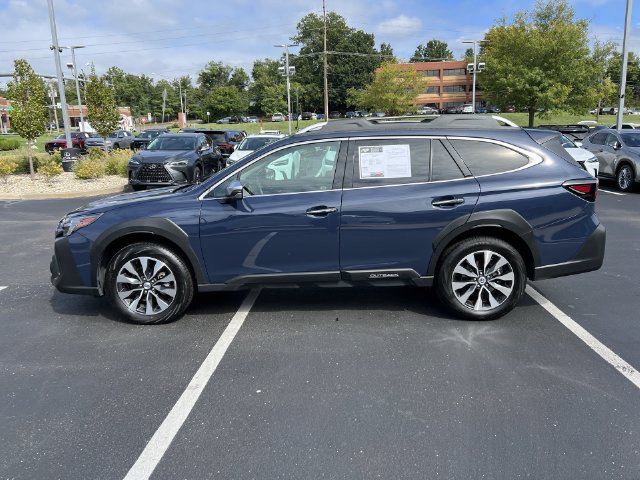 Used 2025 Subaru Outback Touring XT AWD/4WD image 6