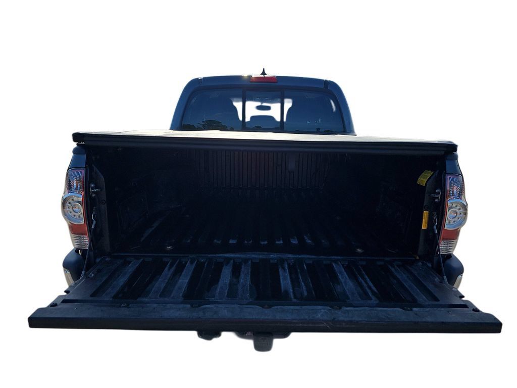 Used 2015 Toyota Tacoma PreRunner w/ SR5 Package RWD image 29