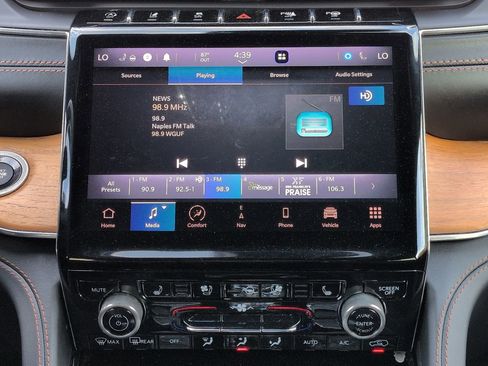 Used 2021 Jeep Grand Cherokee L Summit AWD/4WD image 18