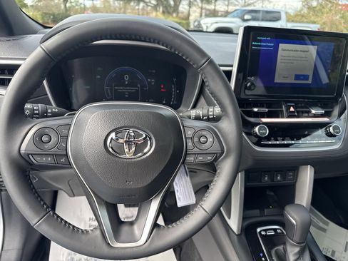 New 2025 Toyota Corolla Cross AWD Hybrid image 17