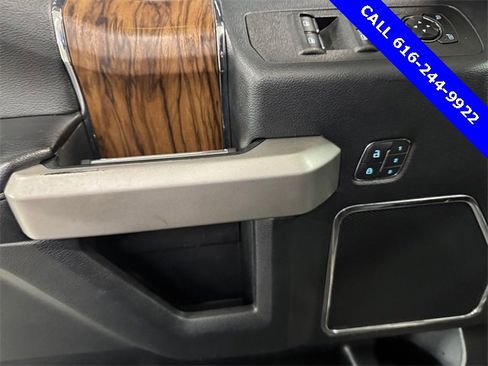 Used 2020 Ford F150 Lariat image 24