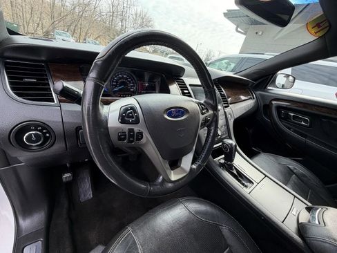 Used 2014 Ford Taurus Limited FWD image 11