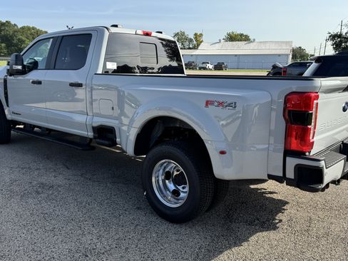 New 2026 Ford F350 XL w/ STX Appearance Package AWD/4WD image 5