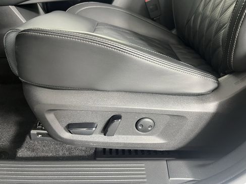 Used 2023 Nissan Rogue Platinum image 20