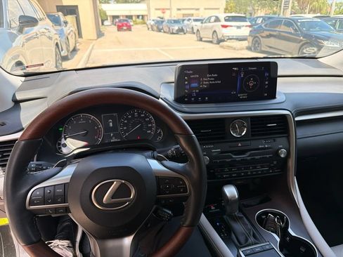 Certified 2022 Lexus RX 350 FWD w/ Premium Package image 3