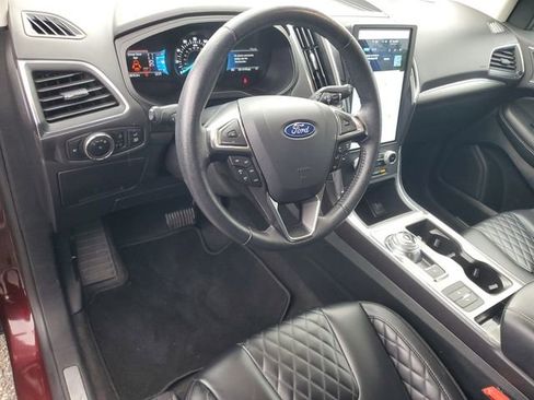 Used 2024 Ford Edge Titanium image 20