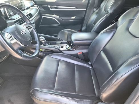 Used 2020 Kia Telluride S w/ S 8 Passenger Seating Package AWD/4WD image 16