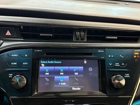 Used 2018 Toyota Avalon XLE image 32