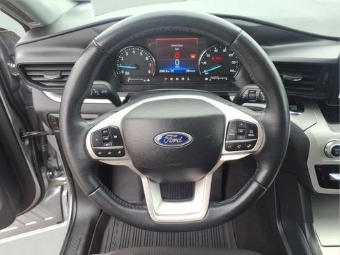 Certified 2024 Ford Explorer XLT AWD/4WD image 15