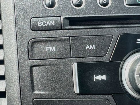 Used 2014 Honda CR-V LX image 12