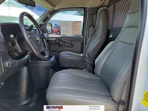 Used 2020 Chevrolet Express 2500 w/ Communications Package RWD image 13