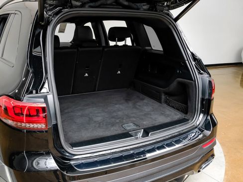 Used 2023 Mercedes-Benz GLB 250 4MATIC image 49
