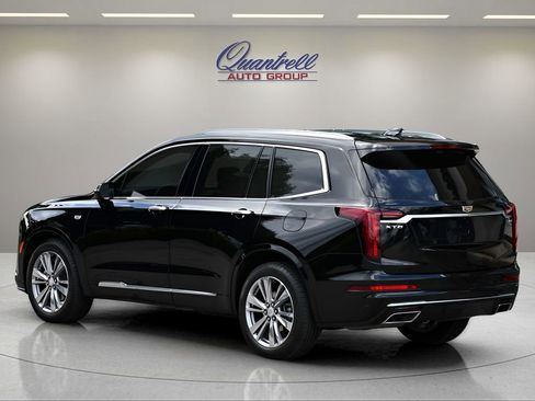 Certified 2023 Cadillac XT6 Premium Luxury w/ Technology Package FWD image 6