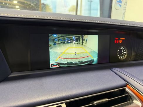 Used 2018 Lexus LC 500 Coupe w/ Touring Package RWD image 45