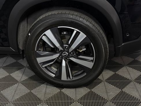 Used 2023 Nissan Rogue Platinum w/ Platinum Premium Package FWD image 12