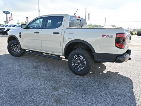 New 2026 Ford Ranger XLT w/ Equipment Group 301A High image 7