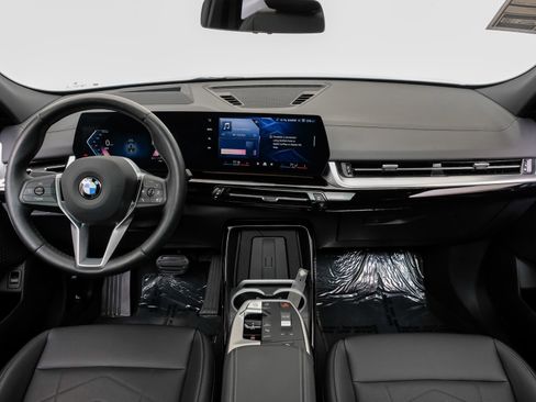 Used 2025 BMW X2 xDrive28i AWD/4WD image 19