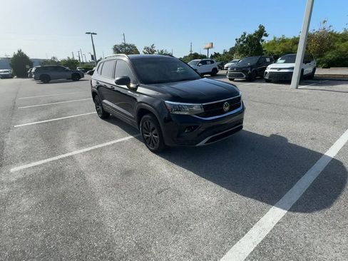 Certified 2024 Volkswagen Taos S FWD image 2