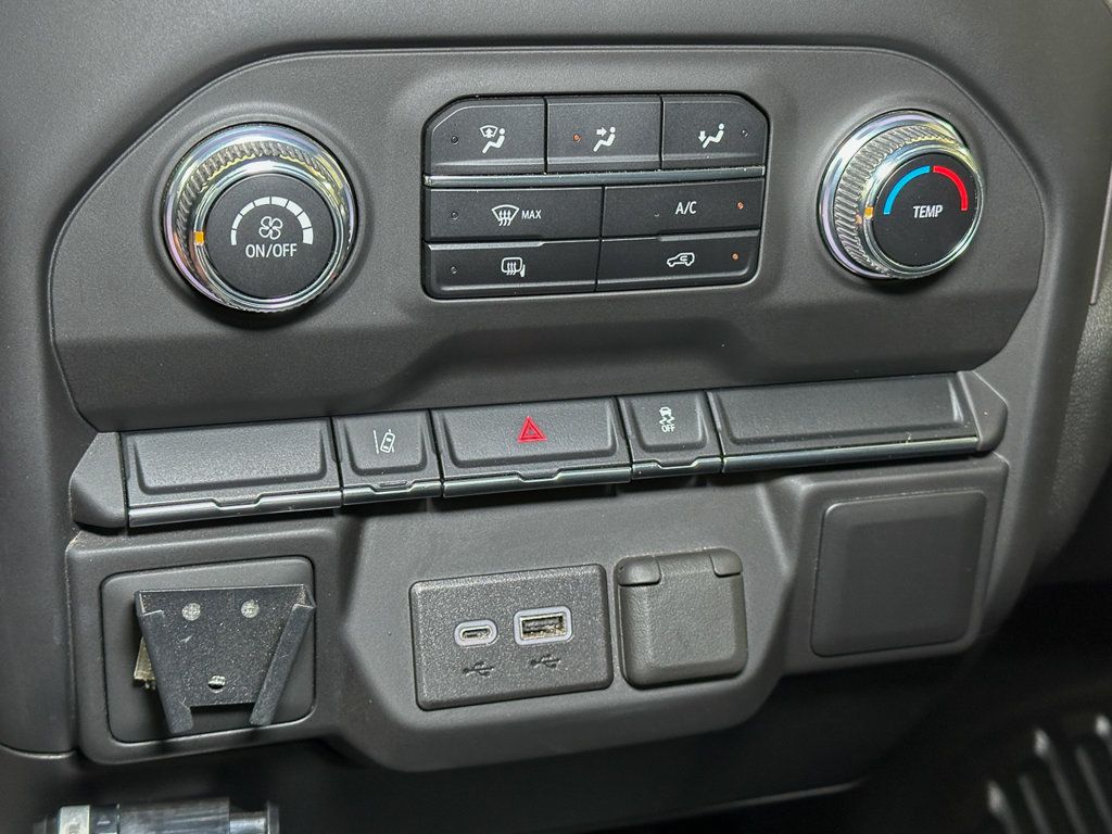 Used 2024 GMC Sierra 2500 Pro AWD/4WD image 31