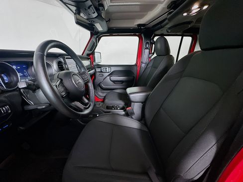 Used 2023 Jeep Wrangler Unlimited w/ Cold Weather Group image 13