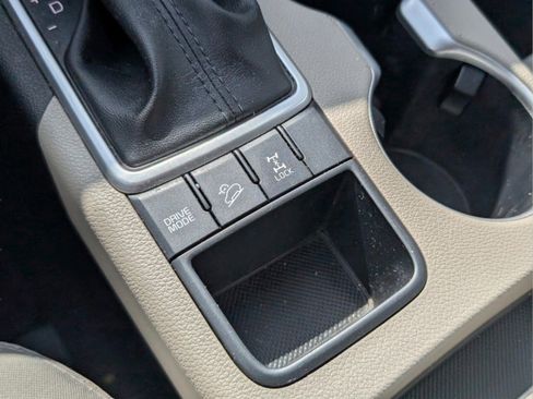 Used 2022 Kia Sportage LX image 37
