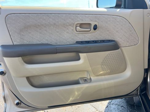 Used 2006 Honda CR-V LX image 12