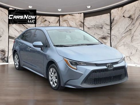 Used 2020 Toyota Corolla LE image 1