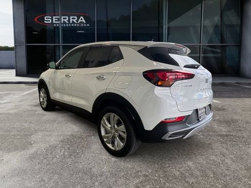 Used 2024 Buick Encore GX Preferred FWD image 2