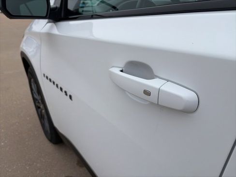 Used 2023 Chevrolet Traverse RS w/ LPO, Floor Liner Package image 57