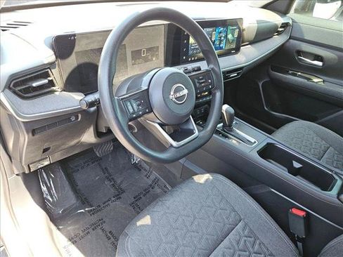 Used 2026 Nissan Kicks SV FWD image 10
