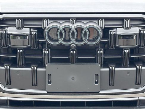 Used 2025 Audi Q7 2.0T Premium Plus w/ Premium Plus Package AWD/4WD image 12