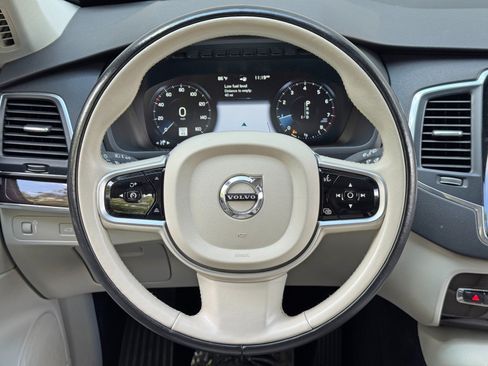 Used 2019 Volvo XC90 T6 Momentum w/ Advanced Package AWD/4WD image 18