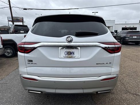 Used 2018 Buick Enclave Premium image 8