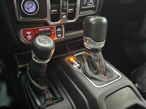 Used 2022 Jeep Gladiator Rubicon w/ LED Lighting Group image 38