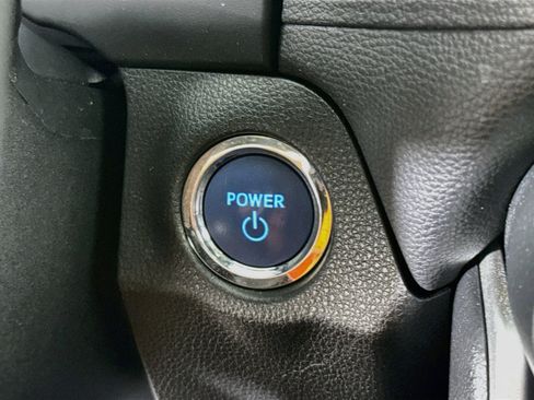Used 2022 Toyota RAV4 XLE w/ Convenience Package AWD/4WD image 19