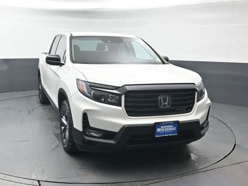 Certified 2023 Honda Ridgeline Sport image 11